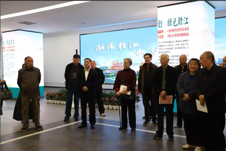 省级离退休老同志在经开参观考察