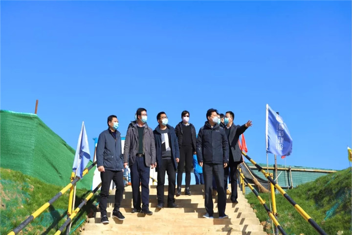 集团董事长谢荣华带队调研集团建筑工地复工情况