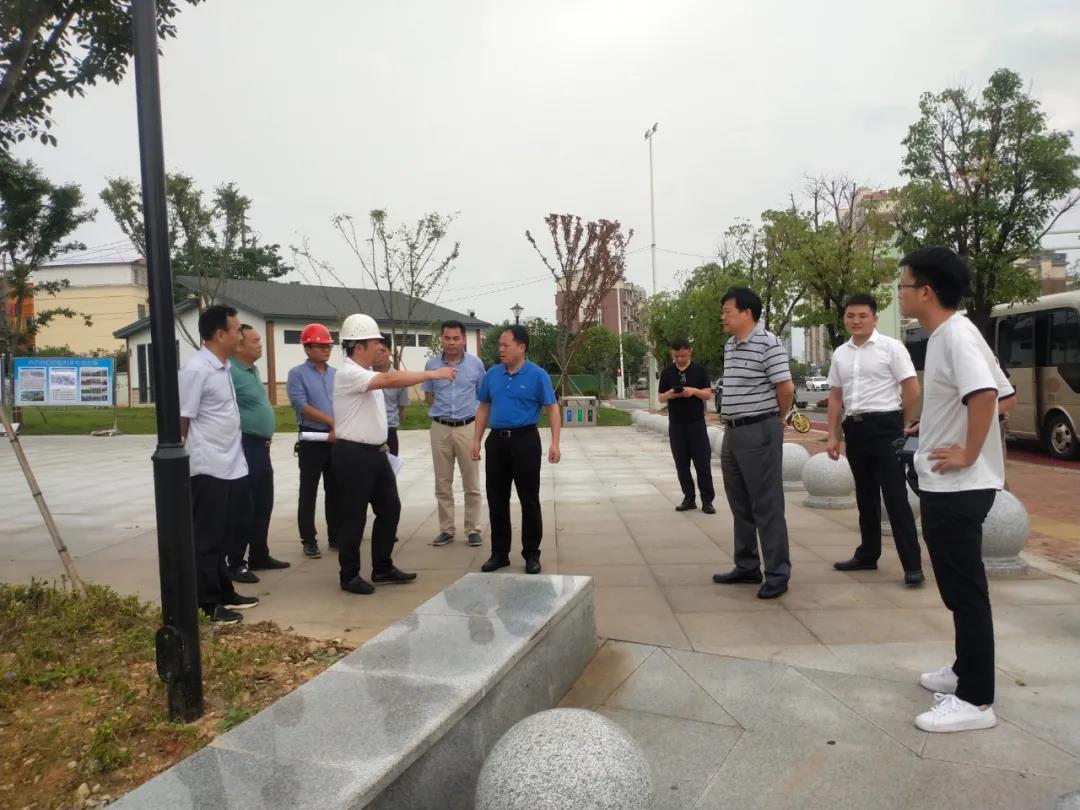 区党工委副书记、管委会主任于立山调研集团重大重点项目